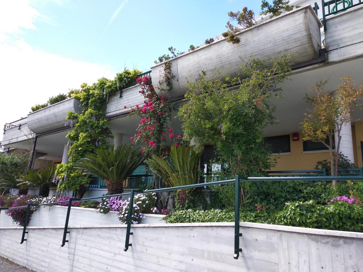 Hotel Ristorante Il Grillo Acquaviva Picena Εξωτερικό φωτογραφία